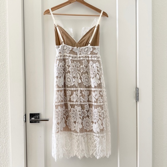 For Love and Lemons Gianna Midi Dress in White/Nude Lace Size M - Picture 4 of 10